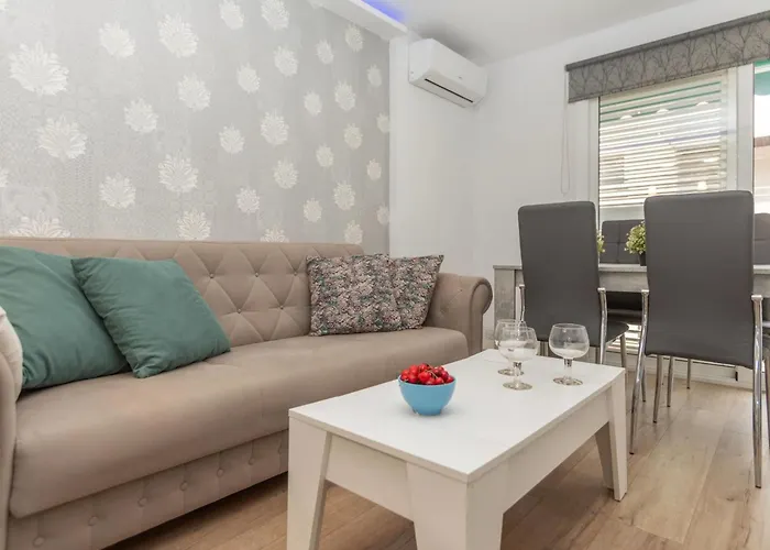Leon By Interhome Appartement Lloret de Mar